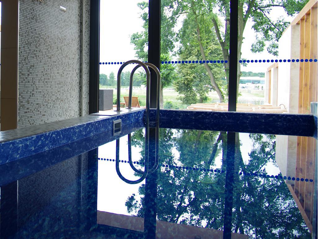 Hotel 우니에유프 외부 사진